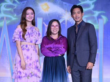 ผู้กำกับชาวไทยคนแรกของ เดอะ วอลท์ ดิสนีย์ “ฝน วีระสุนทร”  ลัดฟ้าร่วมฉลองภาพยนตร์ Disney’s Wish พรมหัศจรรย์ เข้าฉาย 23 พฤศจิกายนนี้ ในโรงภาพยนตร์